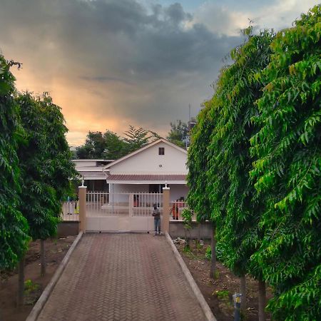 Kilimanjaro Country House Моши Екстериор снимка
