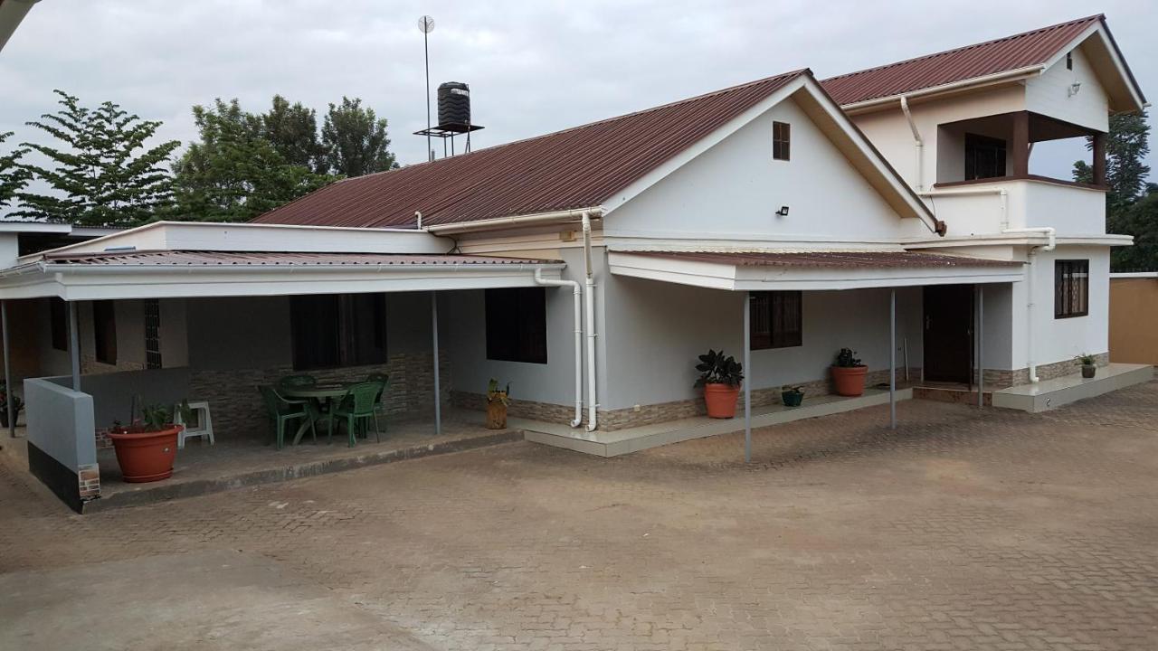 Kilimanjaro Country House Моши Екстериор снимка