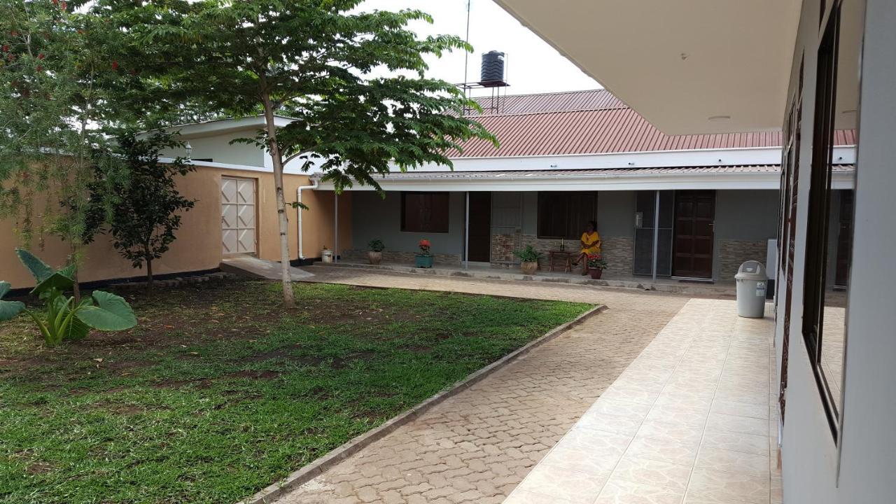 Kilimanjaro Country House Моши Екстериор снимка