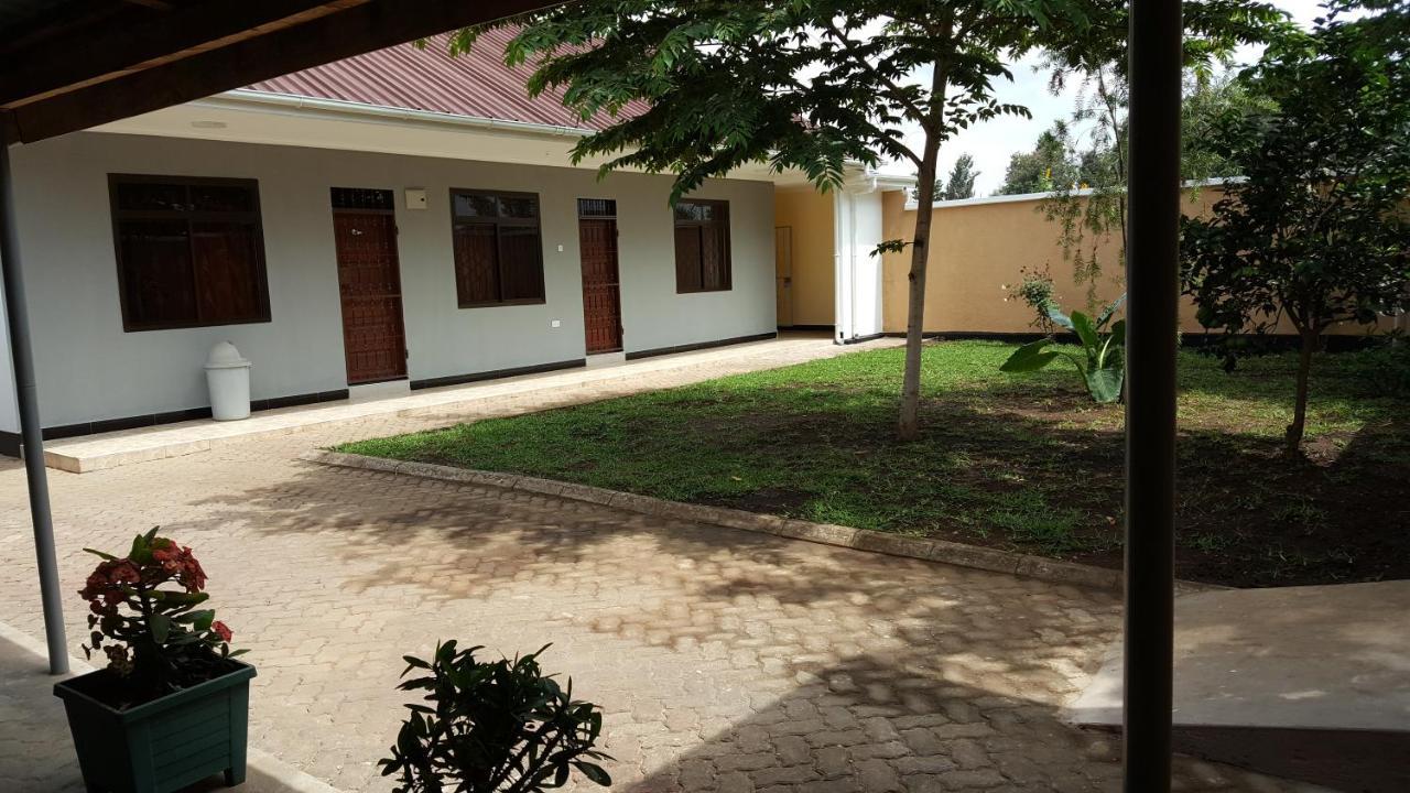 Kilimanjaro Country House Моши Екстериор снимка