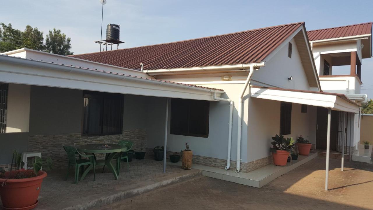 Kilimanjaro Country House Моши Екстериор снимка