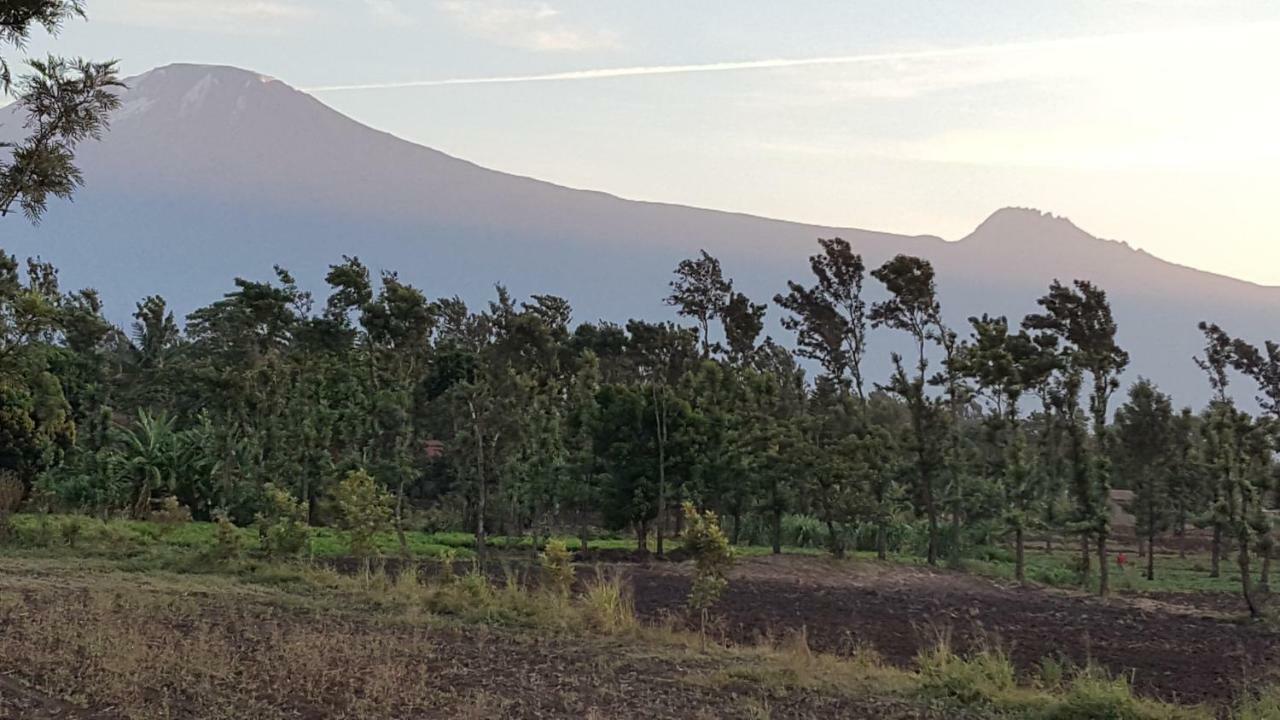 Kilimanjaro Country House Моши Екстериор снимка